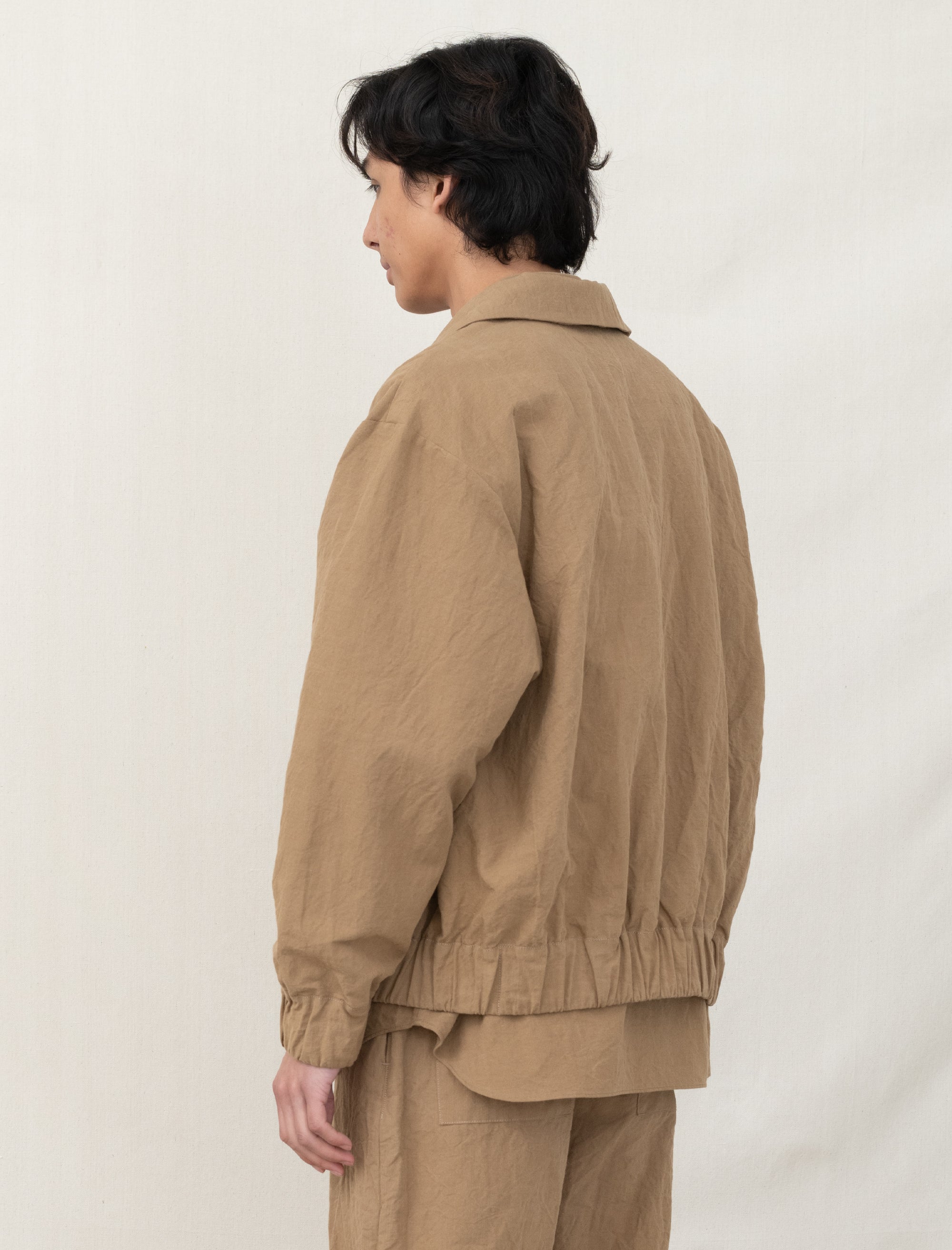 MAN-TLE R18S3 Gum Shirt (Reed Linen) – Bows and Arrows