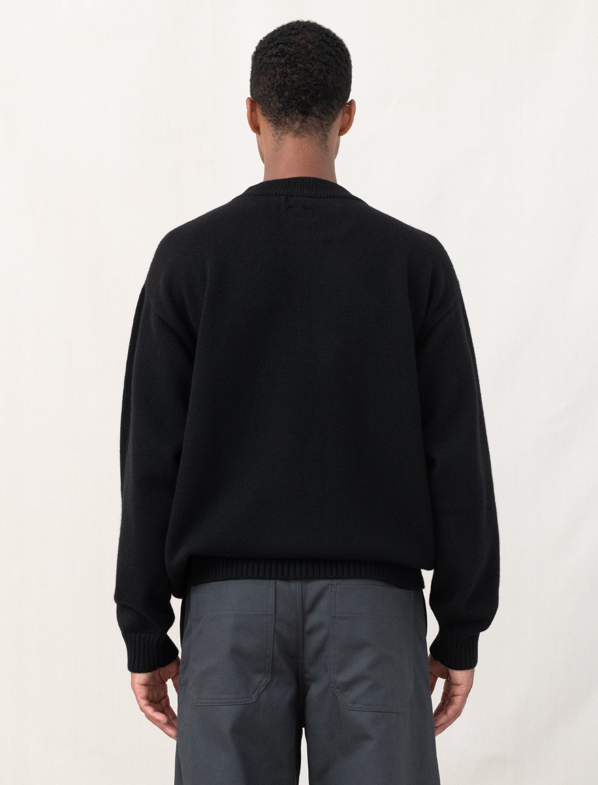 Source Sweater (Black)