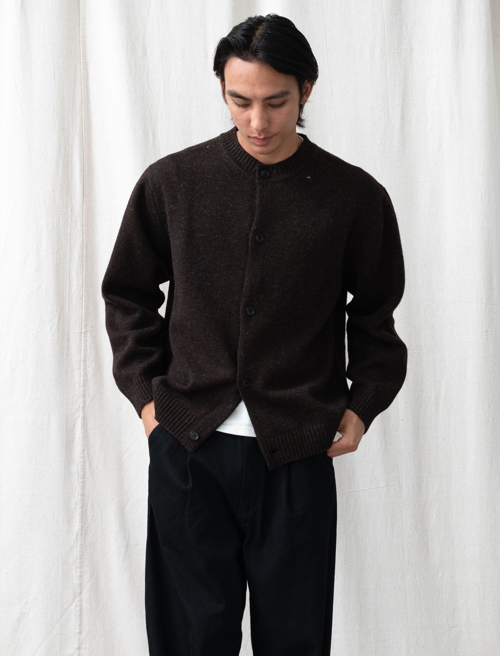 Punched Shetland Cardigan (Dark Brown)