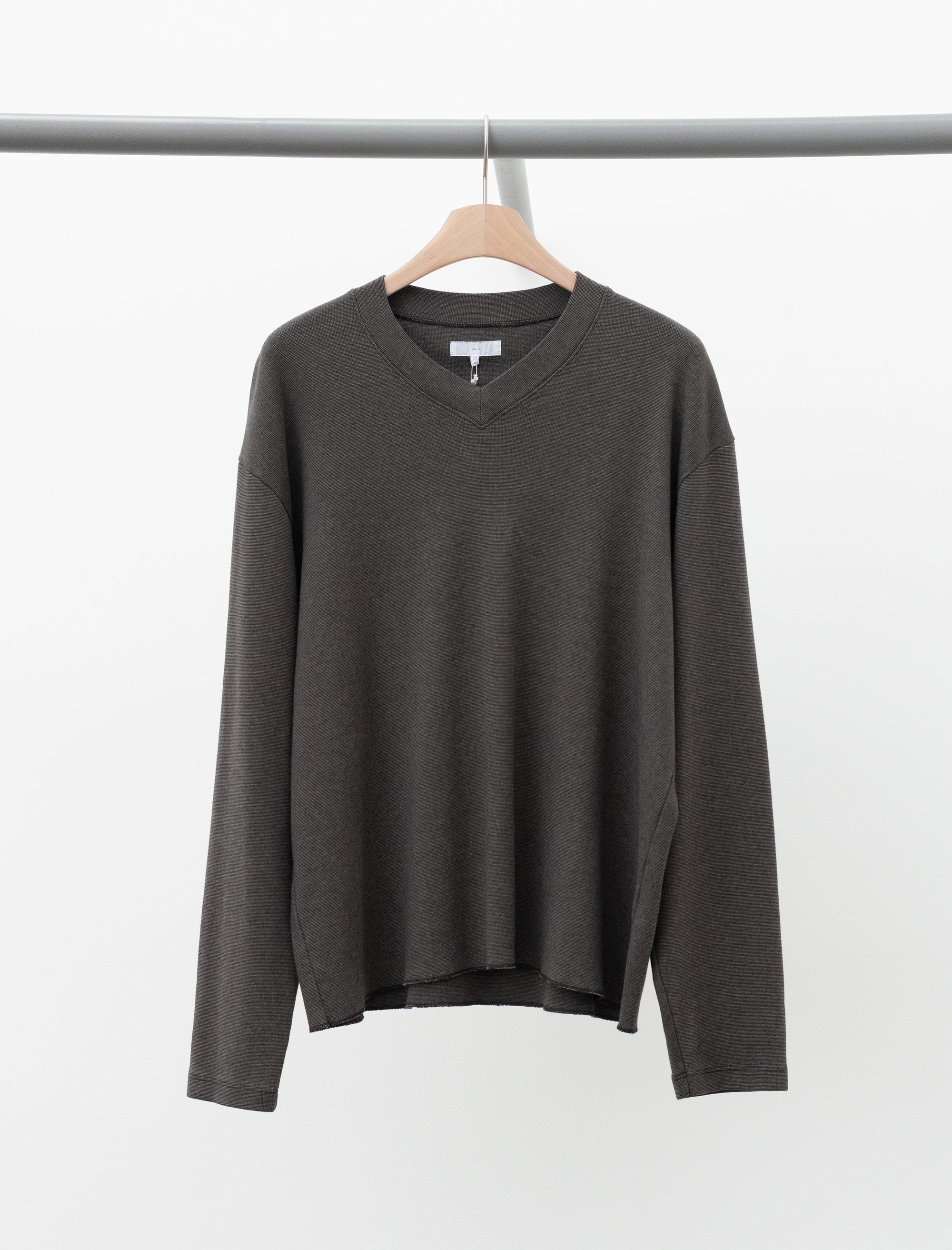 High V-neck T-Shirt (Anvil Grey/Black)