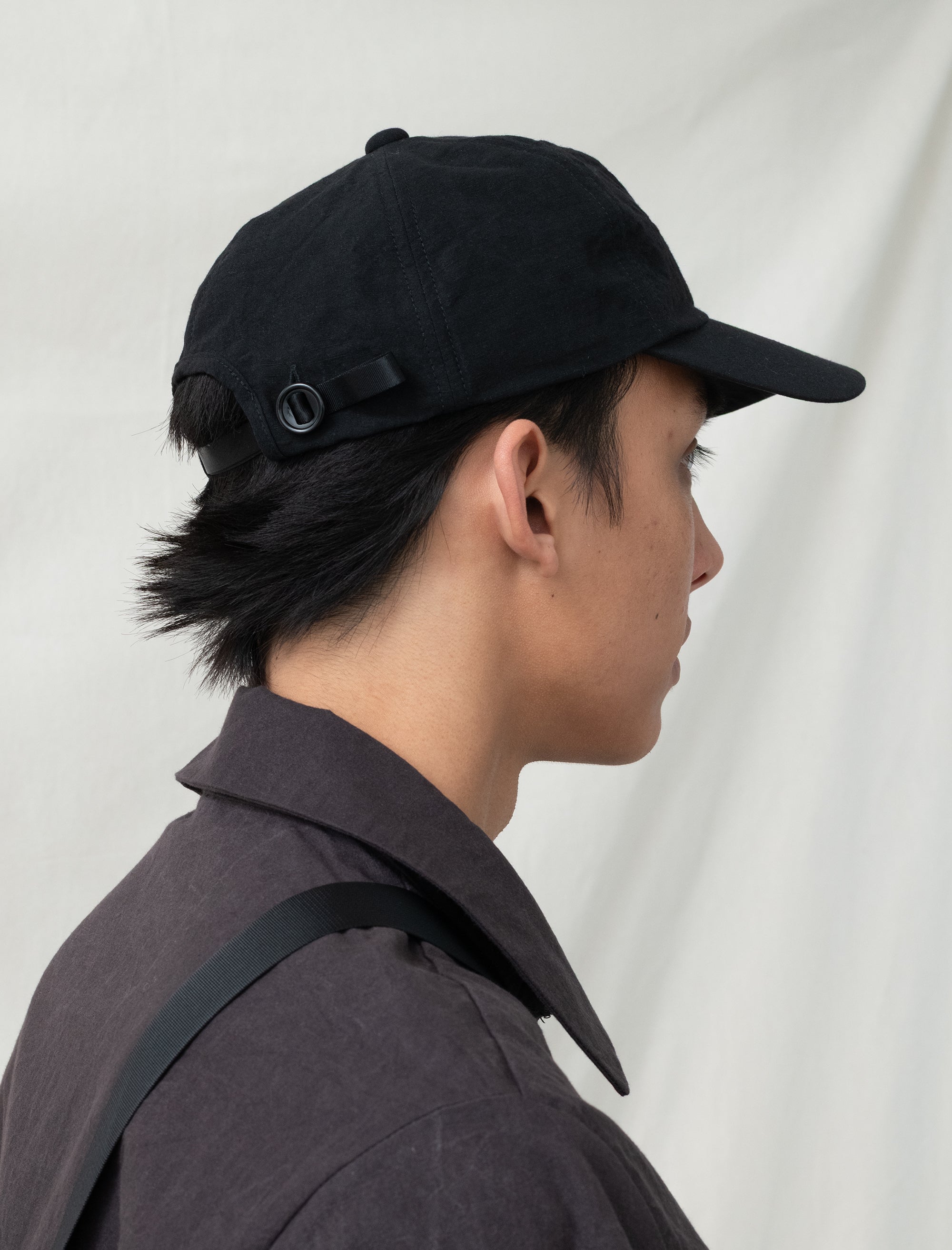R20C3 Deep Cap (Black Linen)