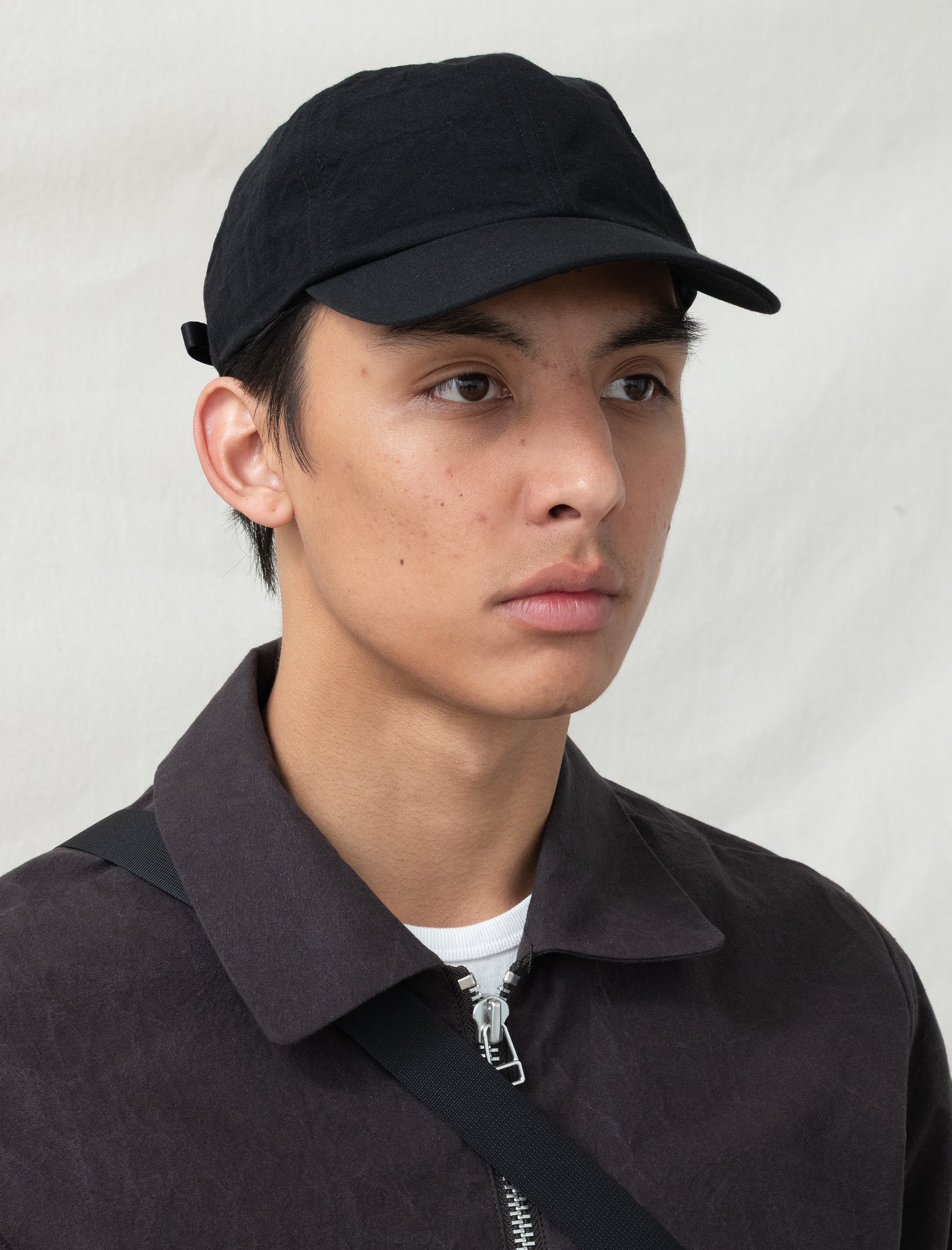 R20C3 Deep Cap (Black Linen)