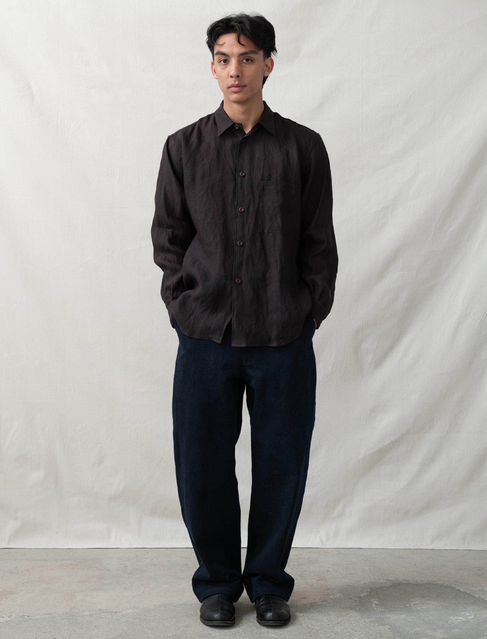 man-tle R20S8P Weather Shirt (Humic Paper Gabardine)