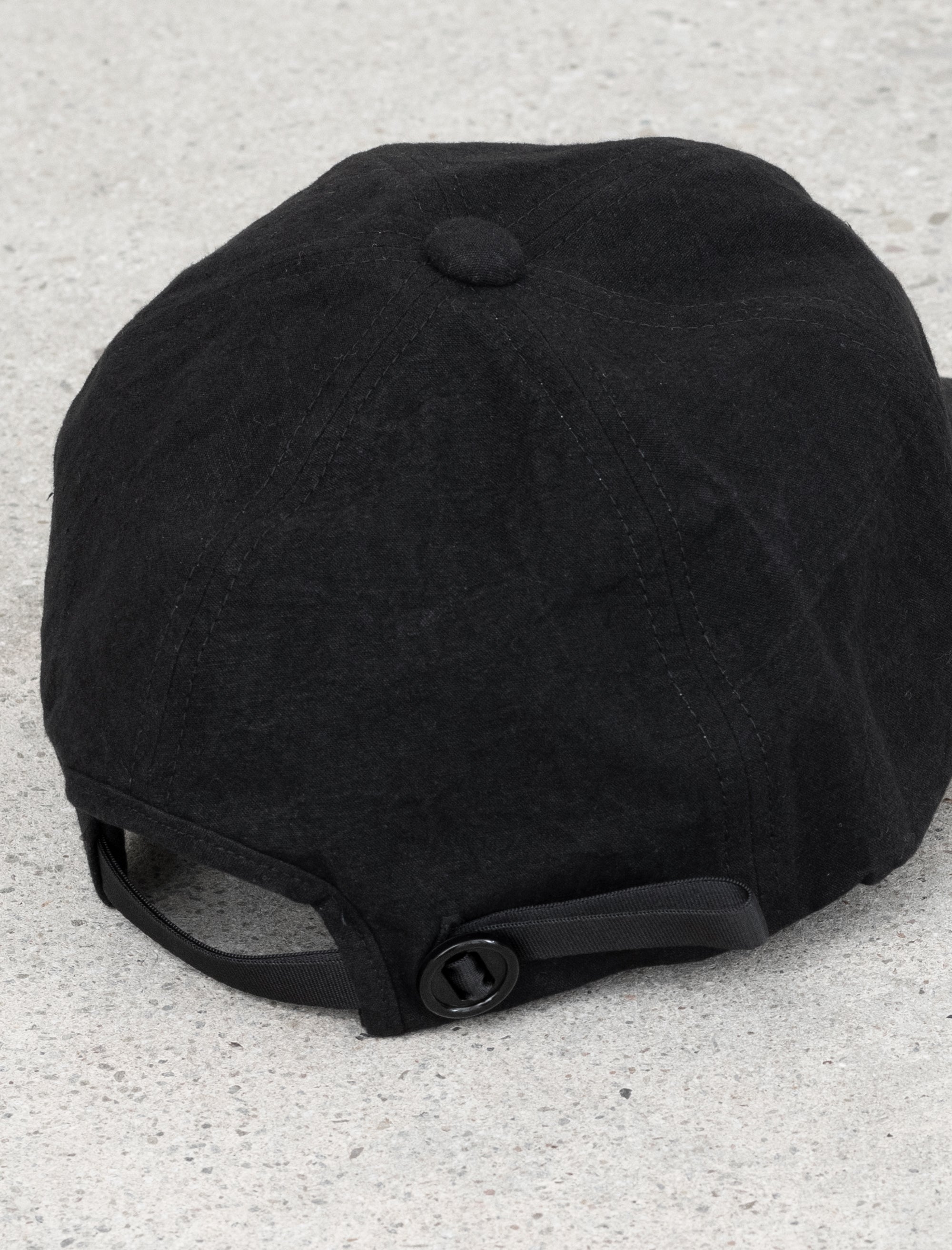 R0 Cap 3 (Black Wax)