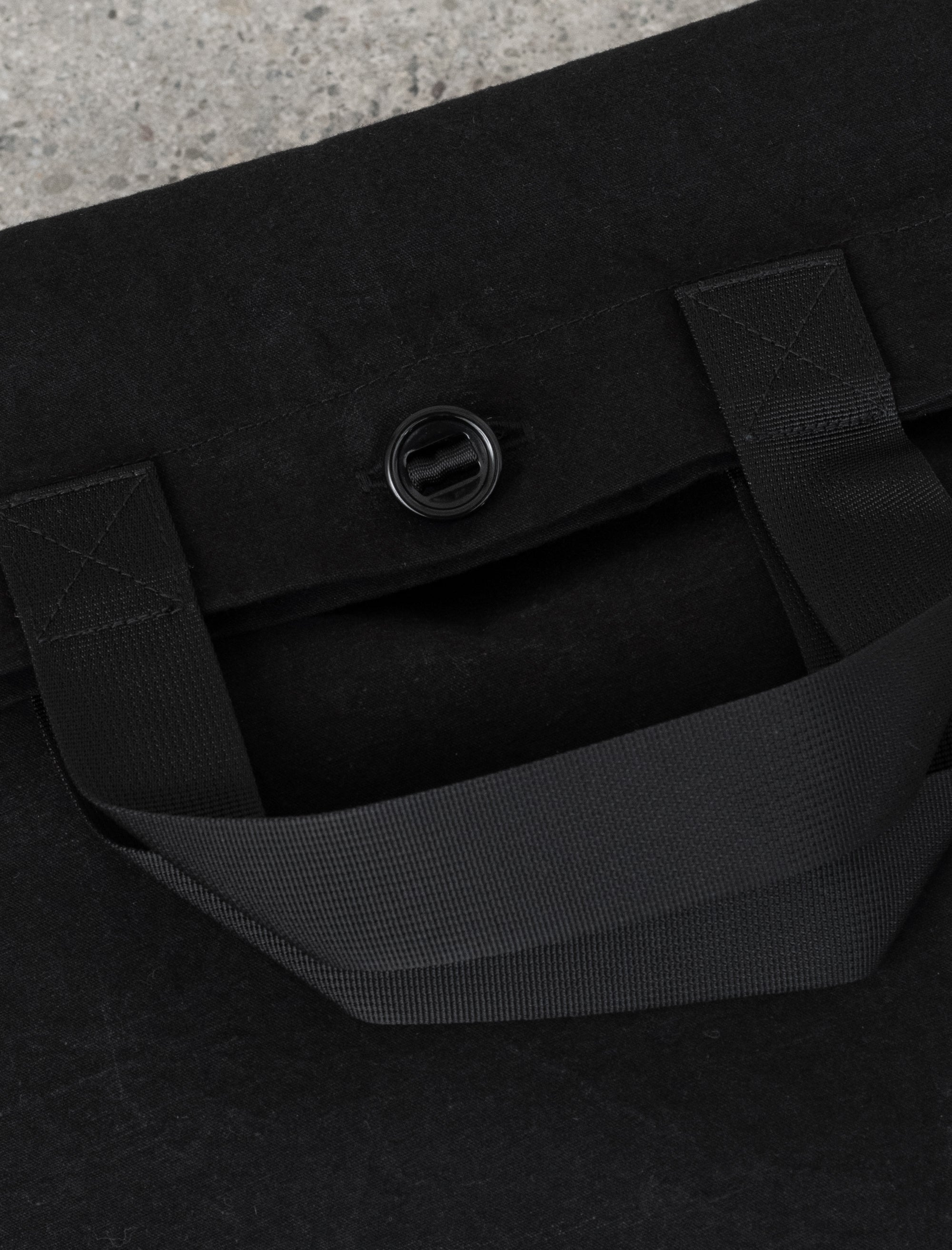 R0 Bag 1 (Black Wax)