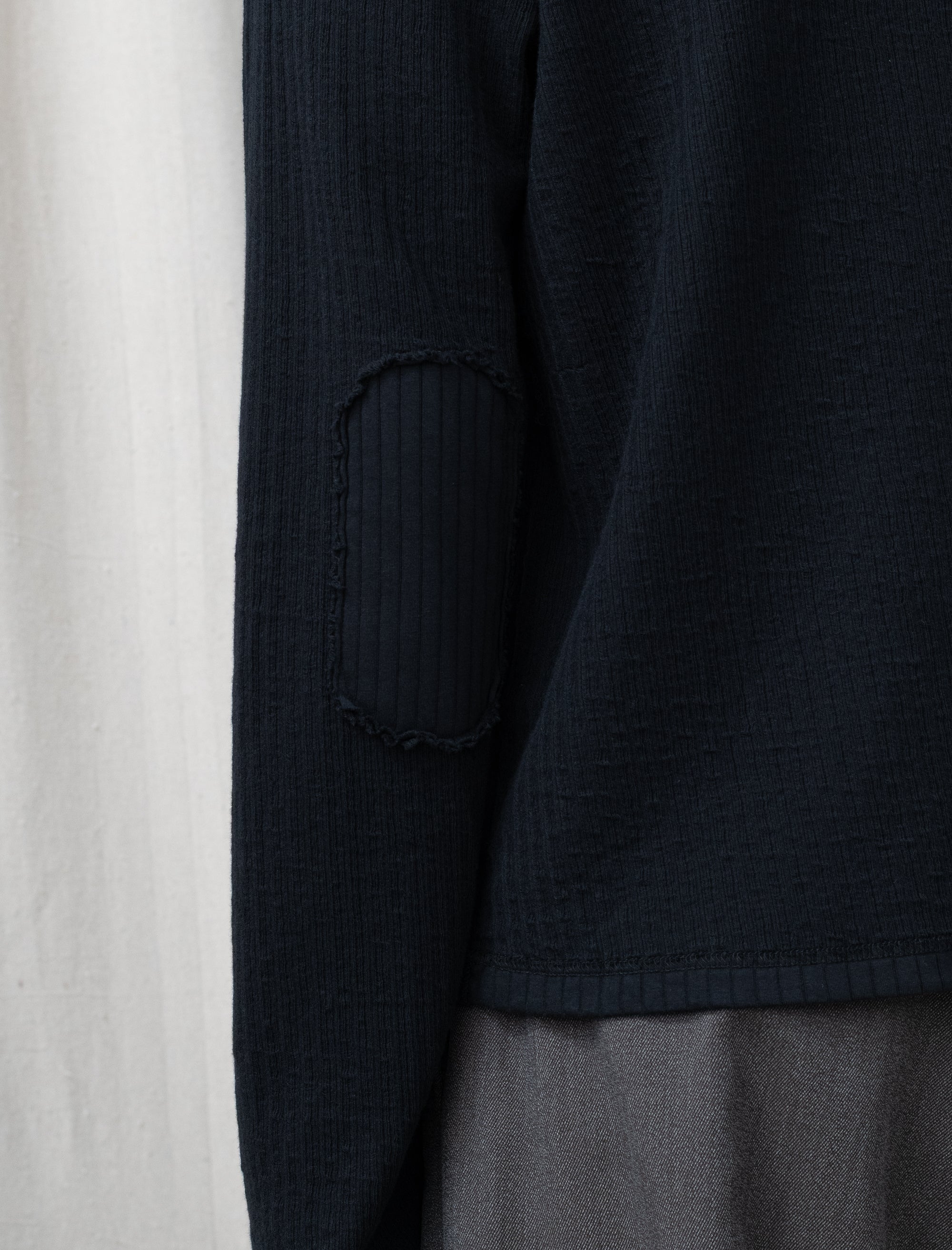 Reverse Rib Sweater (Black)