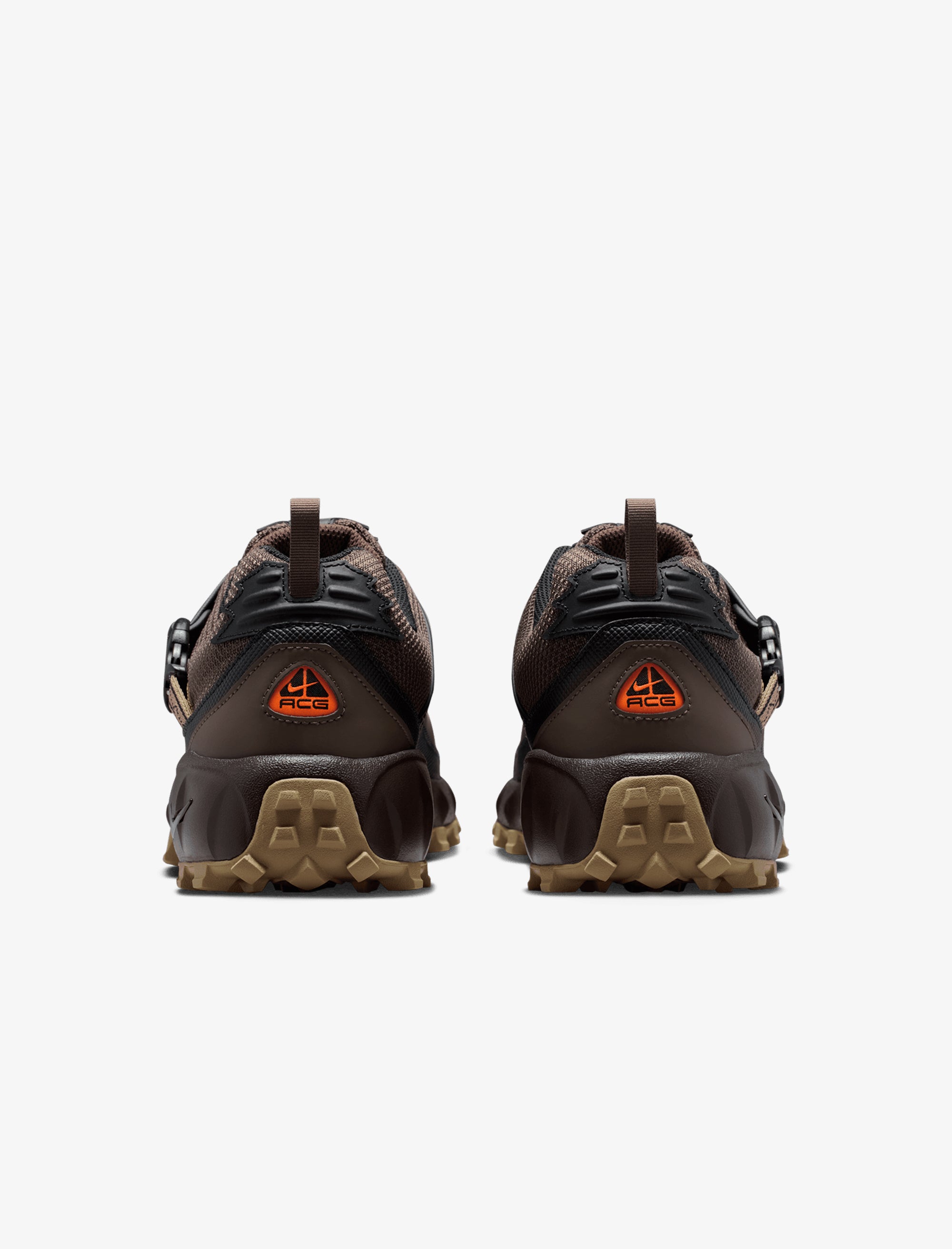 nike phassad brown