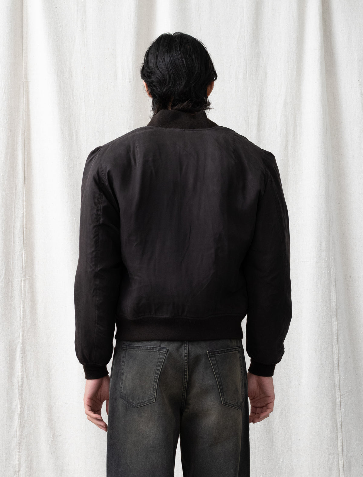 Bomber (Root Brown Wax Dipped Cupro)