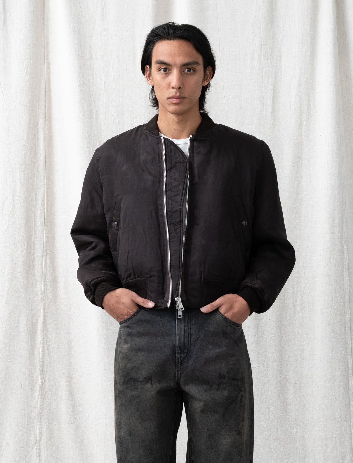 Bomber (Root Brown Wax Dipped Cupro)