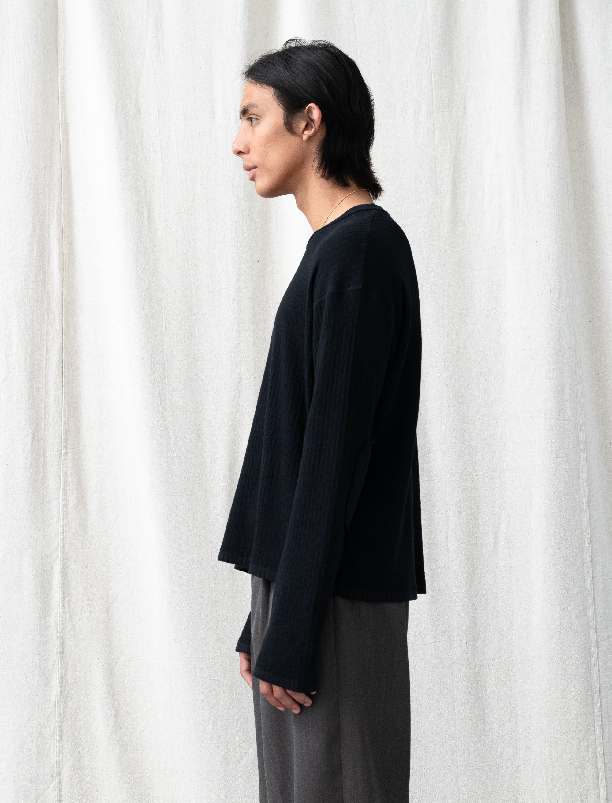 Reverse Rib Sweater (Black)