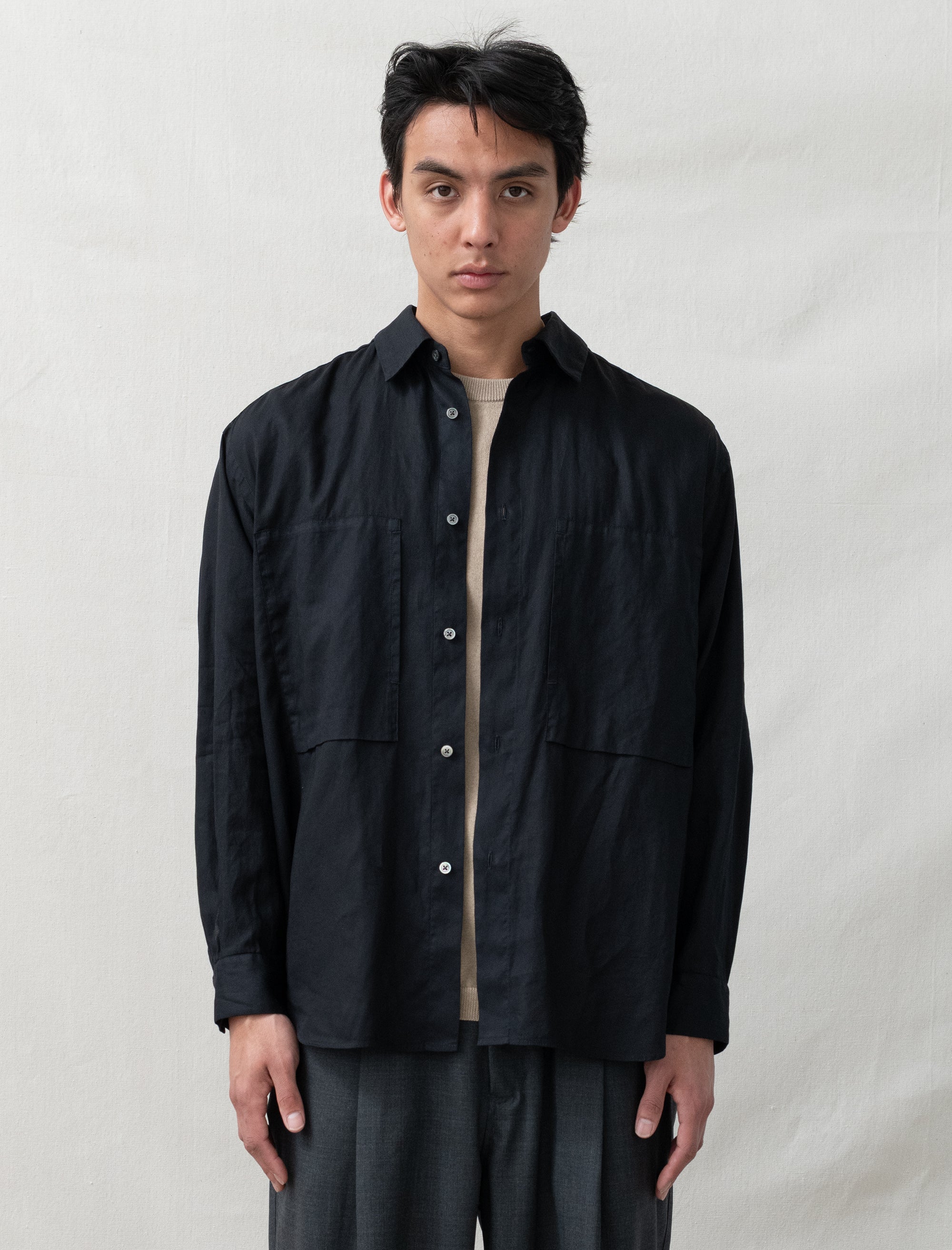 still by hand Garment-Dye Over Shirt (Black Navy)