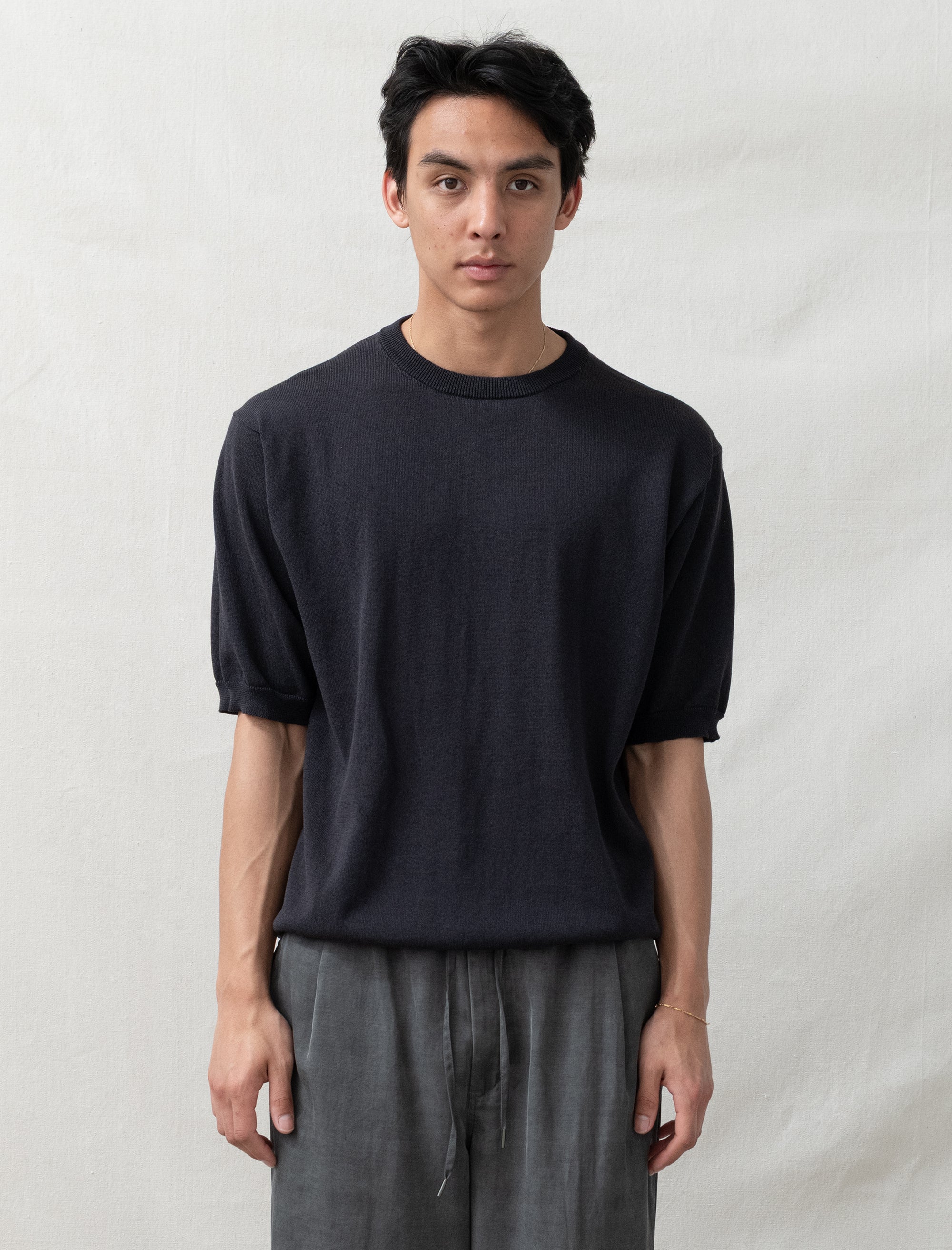 still by hand Half Sleeve Knit Shirt (Ink Black)