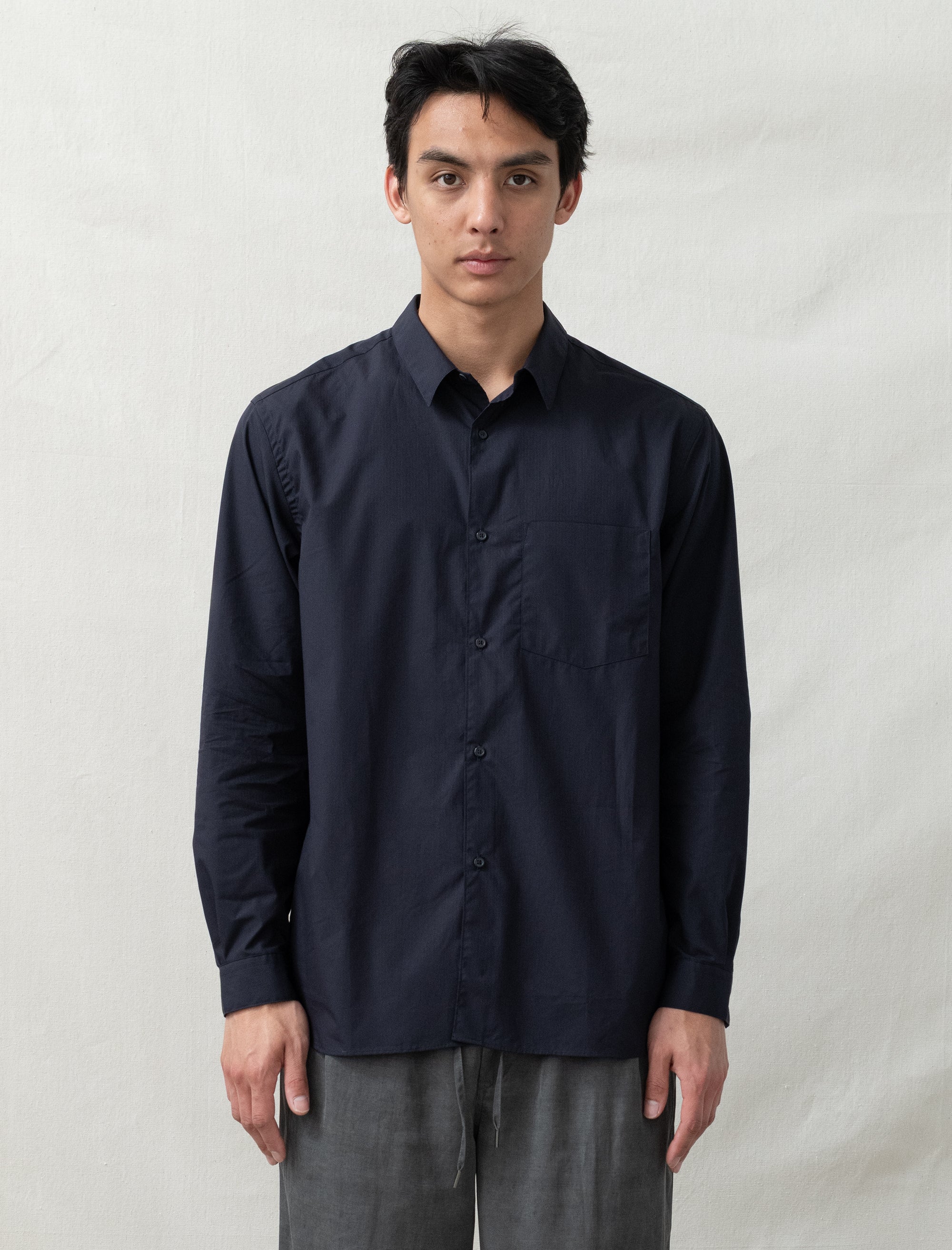 still by hand Regular Collar Shirt (Navy Stripe)