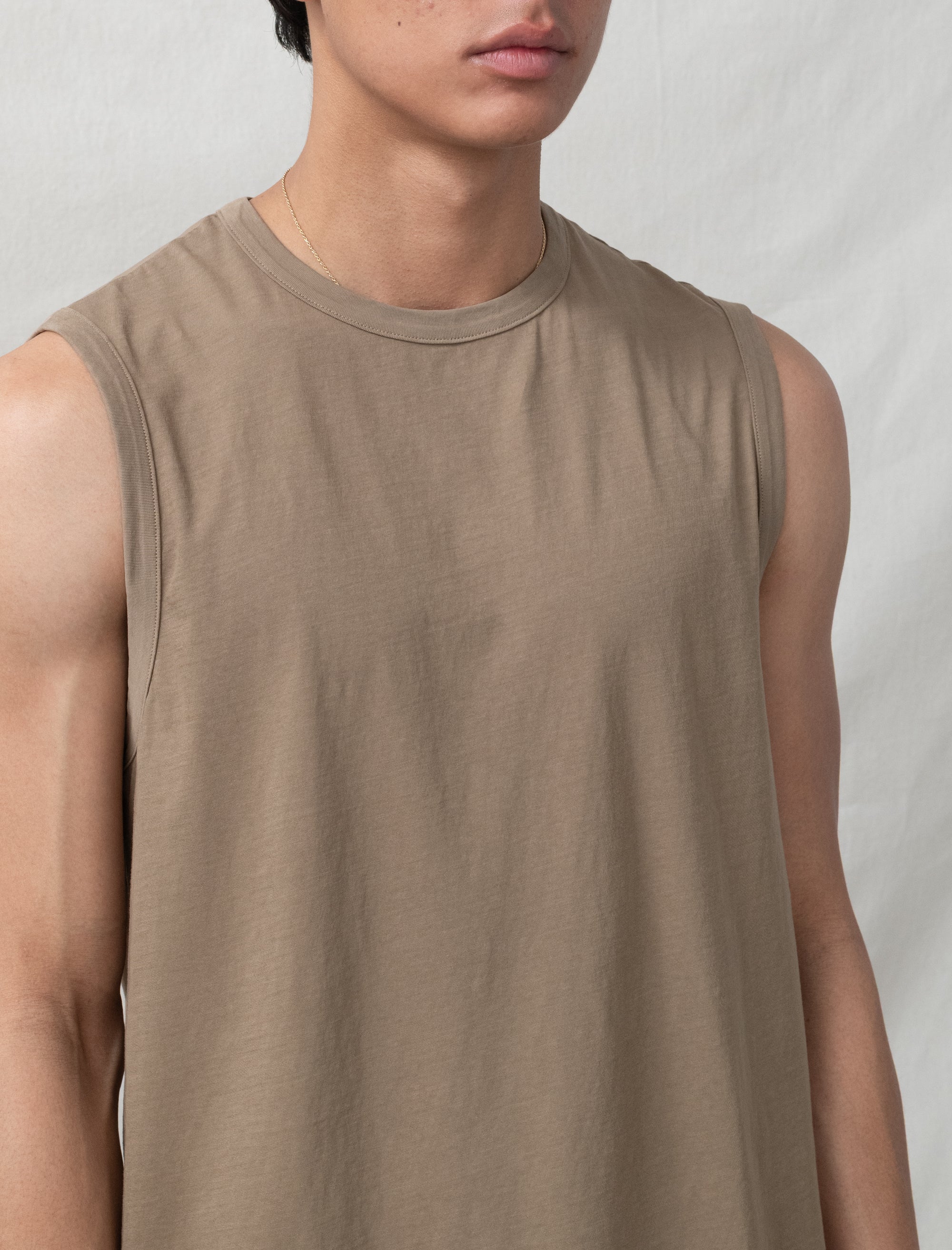 lady white co Sleeveless T-Shirt (Elm)