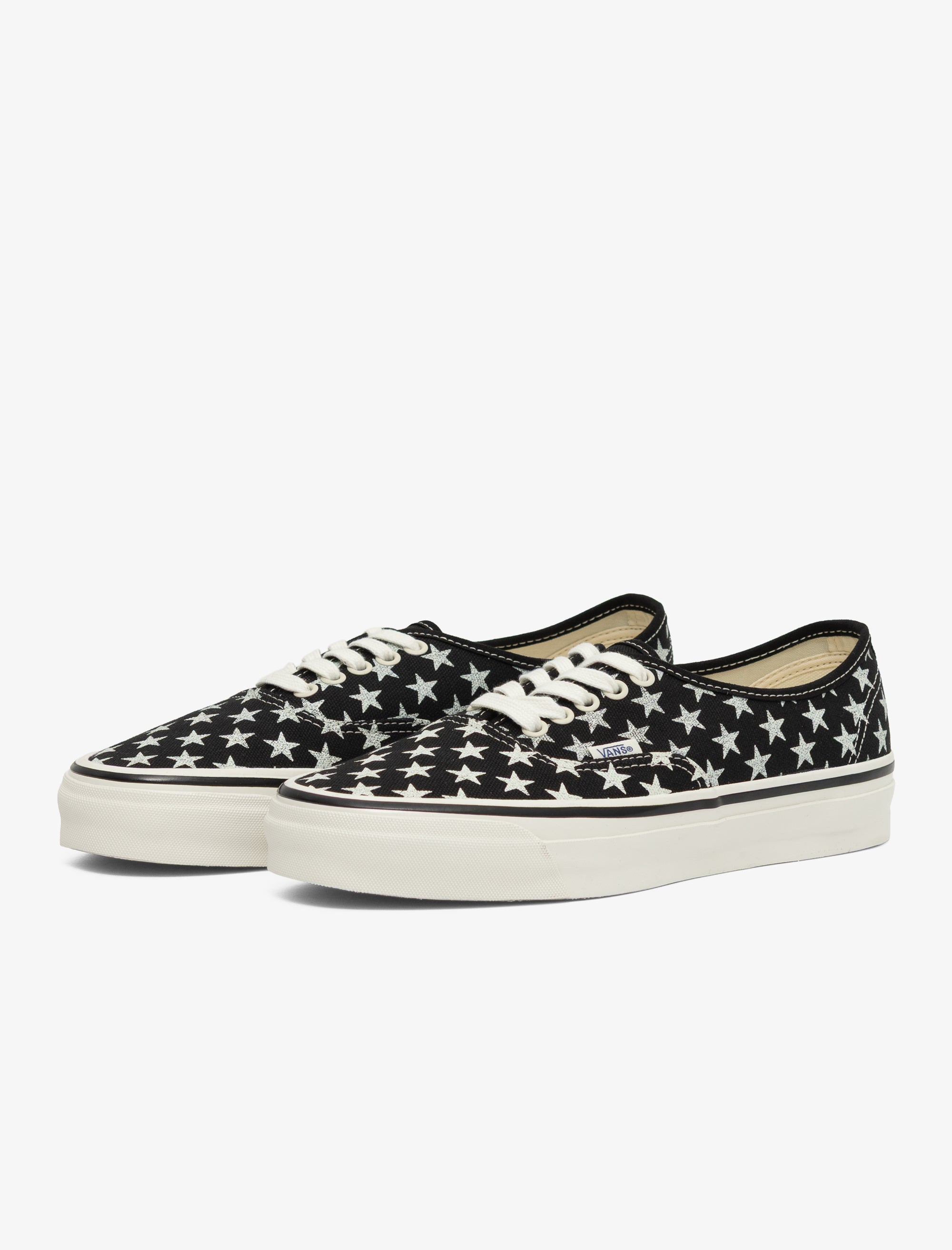 LX Authentic 44 Stars (Black/Marshmallow)