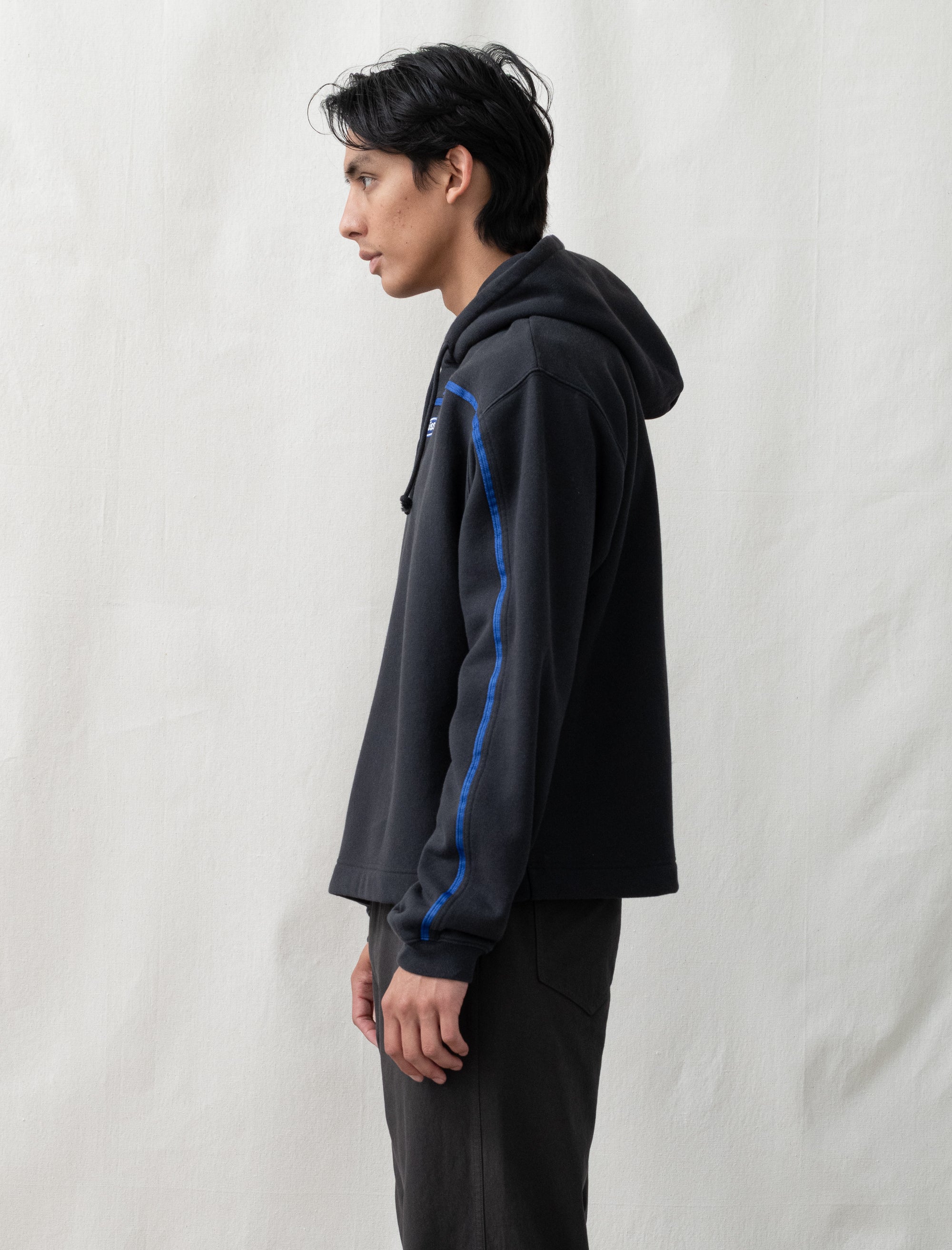 Oval Pullover Hood (Black)