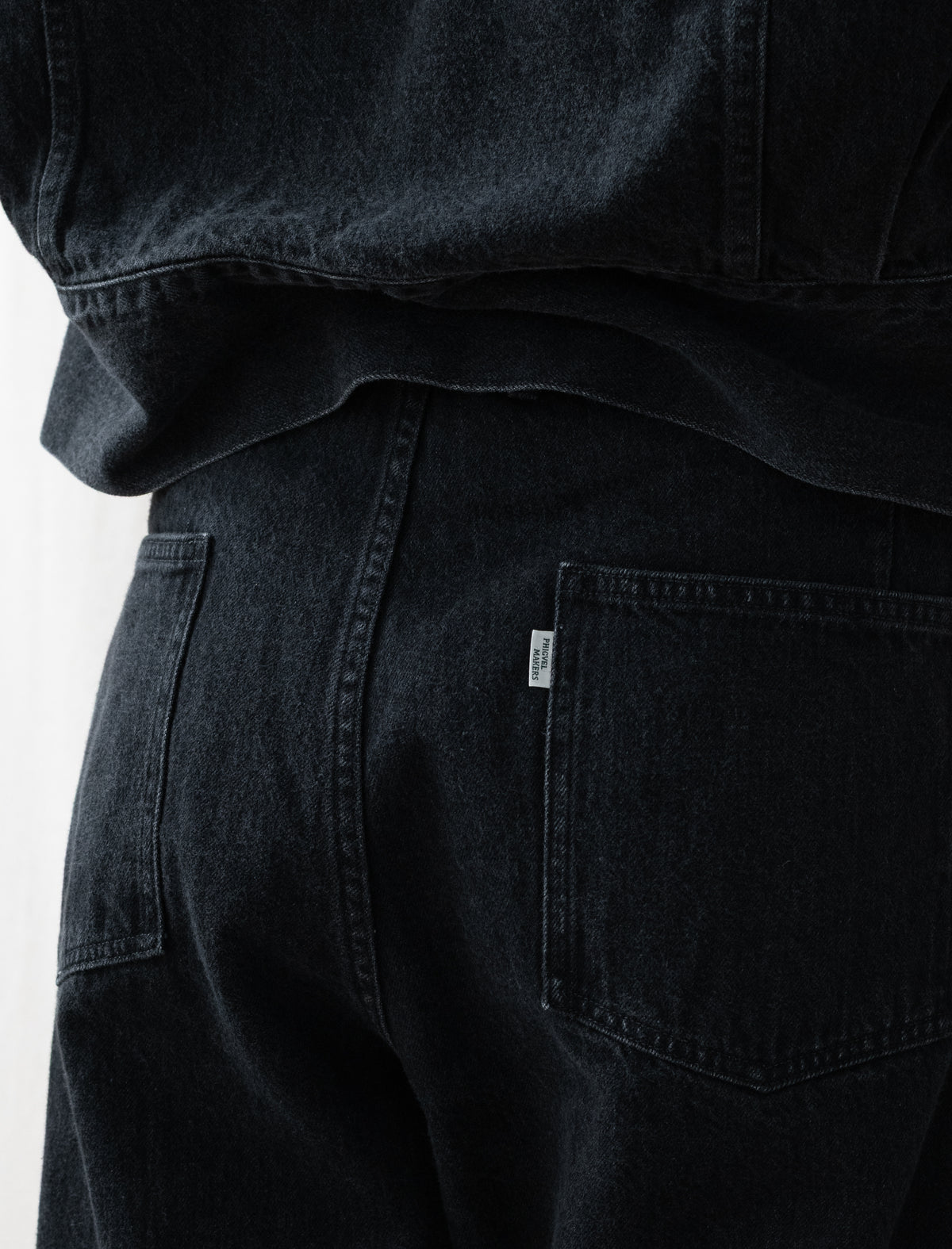 LW-C Classic Wide Jeans (Faded Black Hand Fade)