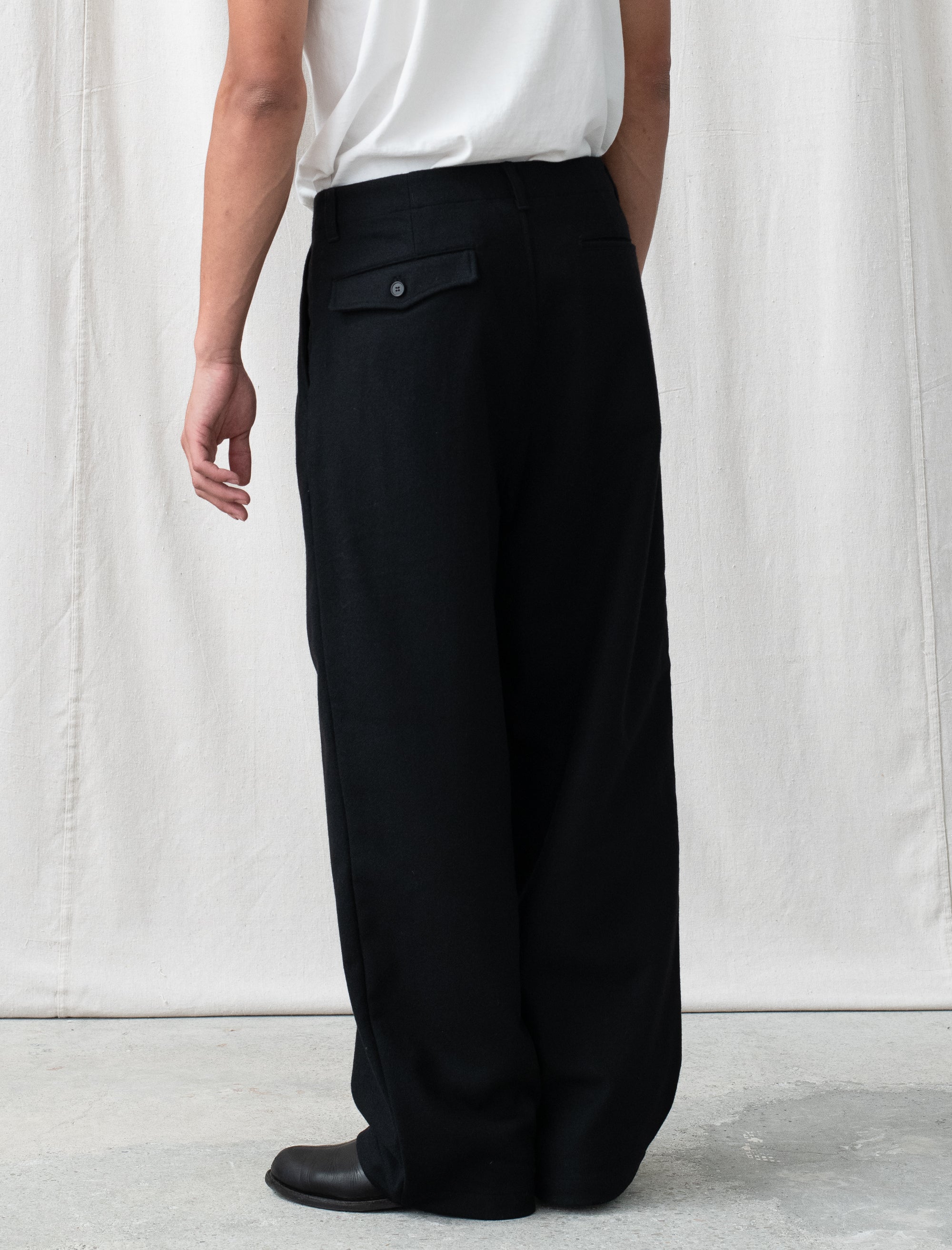Wool Wide Pants (Black)