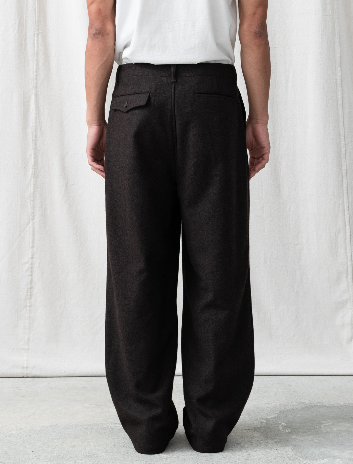 Wool Wide Pants (Dark Brown)